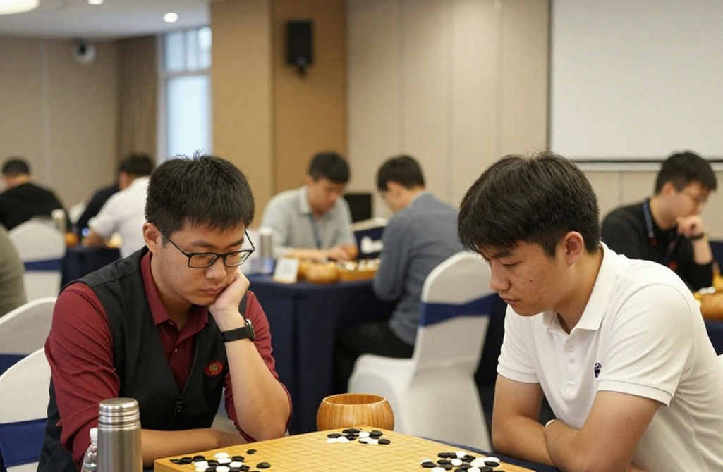 UzChess Cup: Jacobson, Vakhidov và một tiêu đề đánh lừa cả bàn cờ