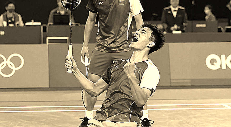 Sindhu thắng 21-11 rồi thua 10-21: Một pha cầu 122 giây đổi chiều trận tứ kết