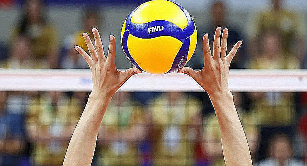 Nebraska dẫn đầu top 16 đầu tiên của NCAA 2026, nhưng thứ hạng được định giá bằng lịch thi đấu chứ không bằng thành tích thắng thua