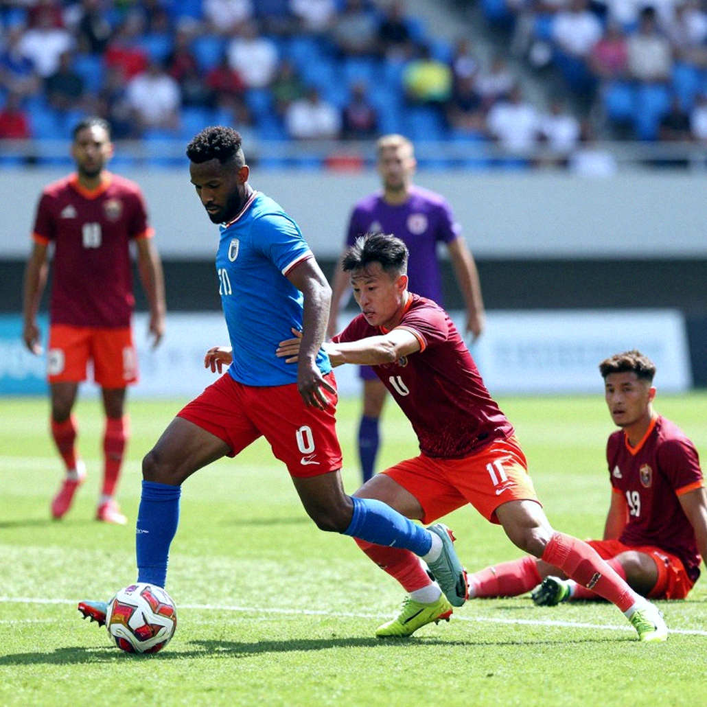 Giấy phép AFC và ranh giới sinh tồn của các câu lạc bộ V.League