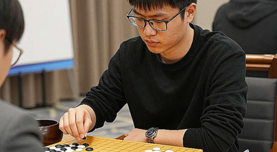 Nước đi 9...a5 và tiếng thầm thì của Phòng thủ Ấn Độ Vua