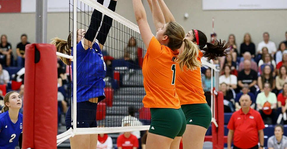 Nebraska quét Creighton 3-0 và cột mốc 15.405 khán giả: Bóng chuyền nữ đại học Mỹ đang dạy cả châu Á một bài học kinh doanh Nebraska quét Creighton 3-0 và cột mốc 15.405 khán giả: Bóng chuyền nữ đại học Mỹ đang dạy cả châu Á một bài học kinh doanh