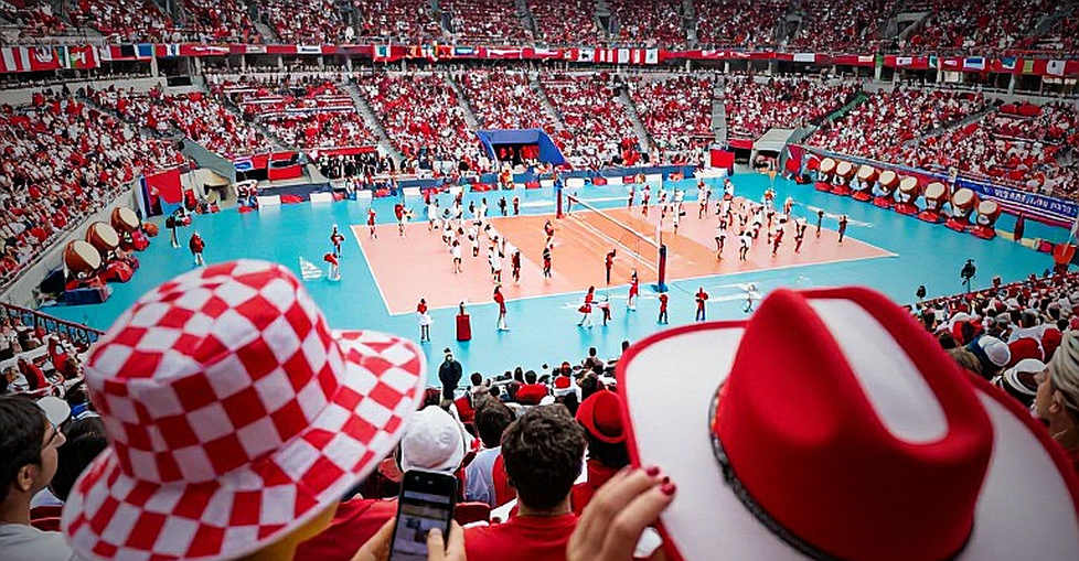 Serbia vượt qua cú sốc HLV rời băng ghế, giành huy chương đồng đầy cảm xúc