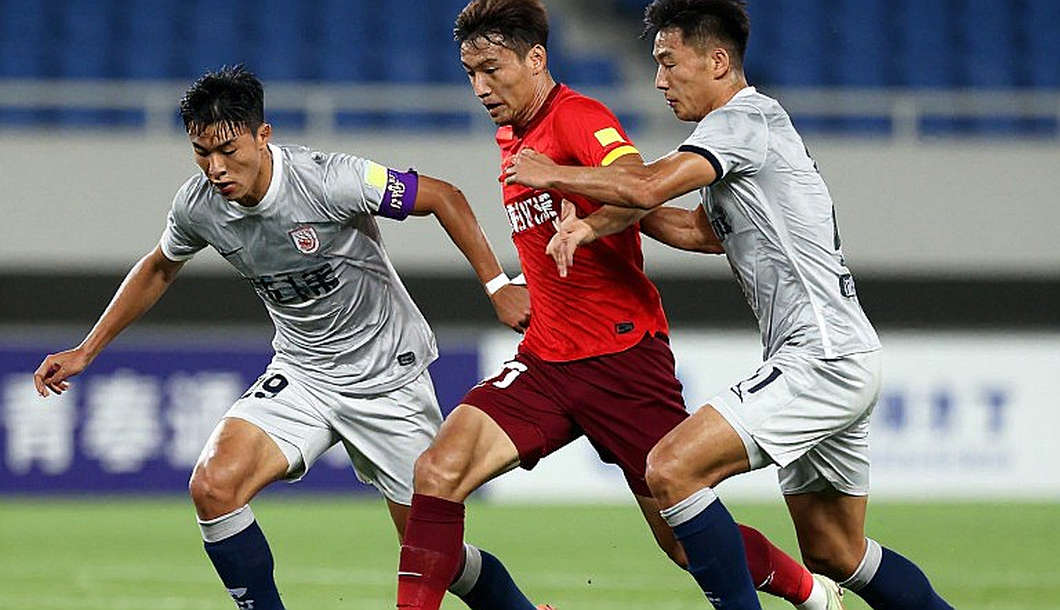 Mùa hè 2026, tôi xem 23 trận của HSV U19: Khoảng trống thật sự của bóng đá trẻ không nằm trên sân