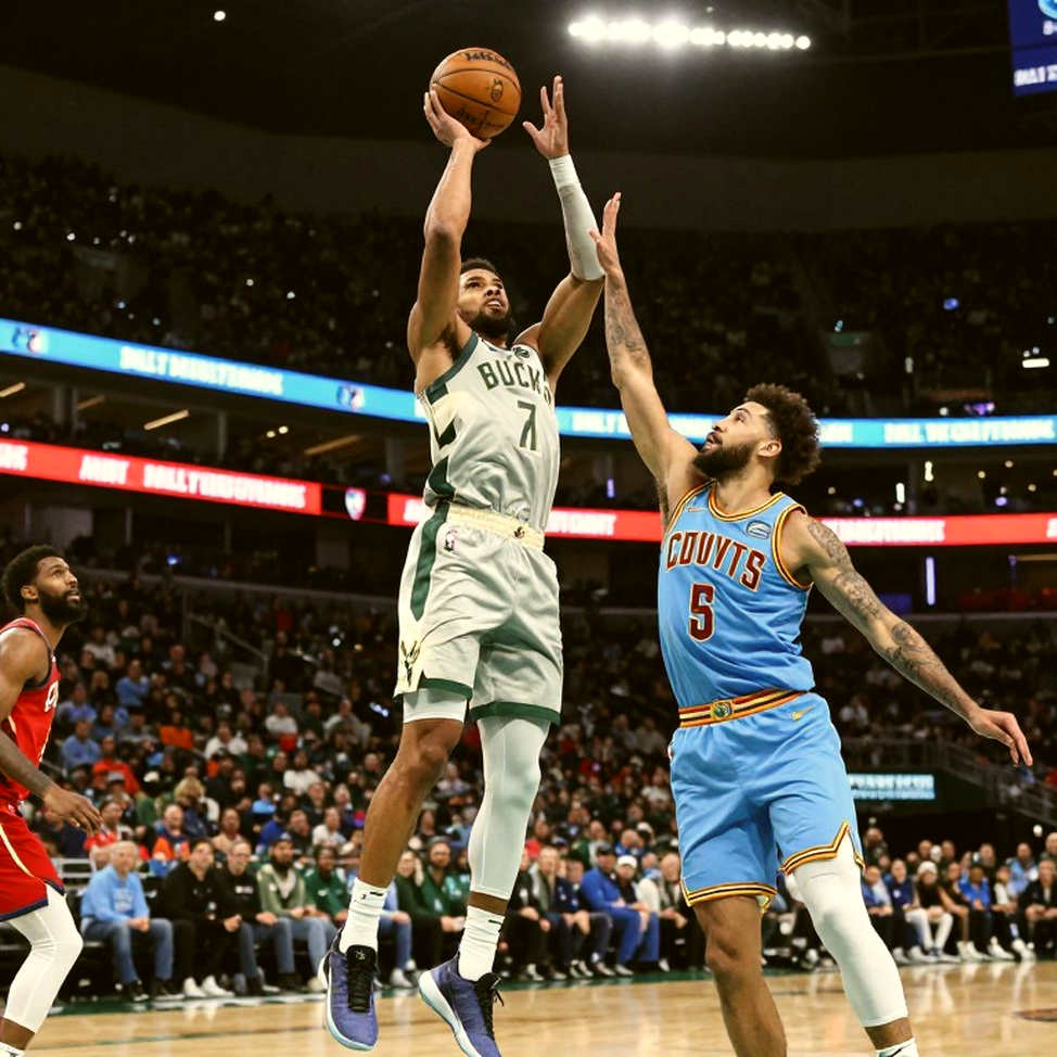 Real Madrid 84-94 Anadolu Efes: 53 điểm hiệp một, 10 điểm trong ba phút và sự thật không nằm ở dòng tít