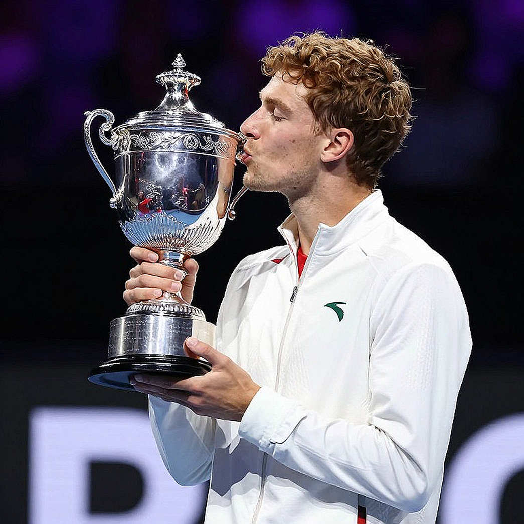 1 Point Slam: Một điểm đấu, triệu đô la và cuộc chơi bản sắc của Australian Open