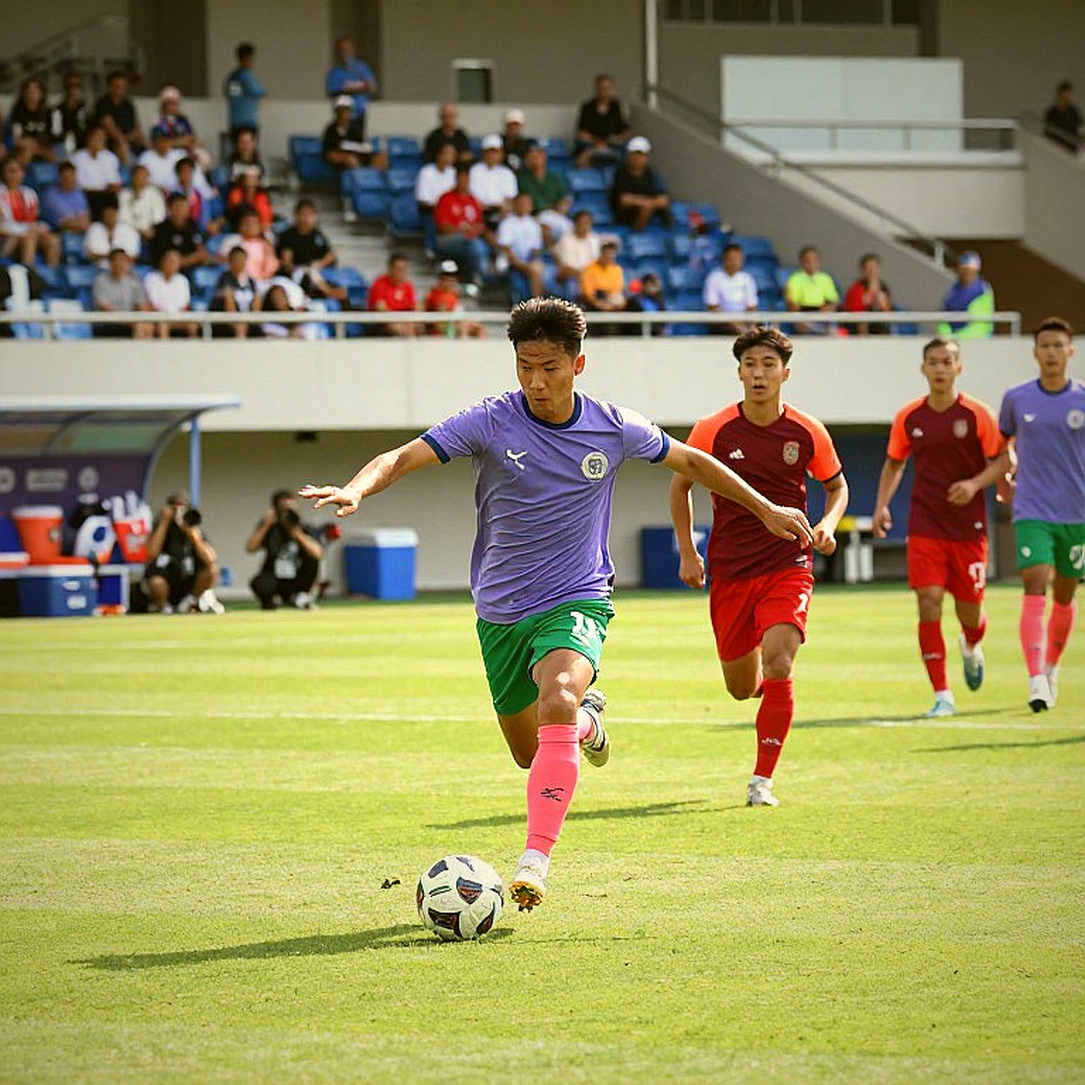 U23 Việt Nam thắng Philippines 2-0: Chiếc áo đen và 45 phút bị chôn vùi