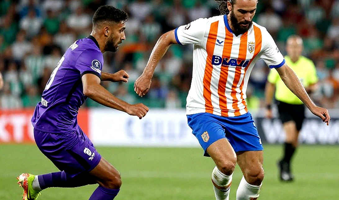 Six Kings Slam 2026 hoãn sang tháng 12: Khi đồng tiền không mua được sự bình yên